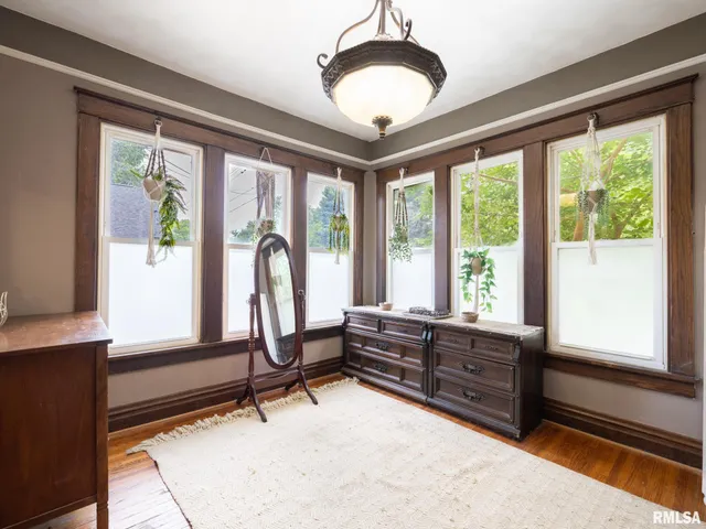 $242,500 | 405 Washington Street, Pekin, IL 61554