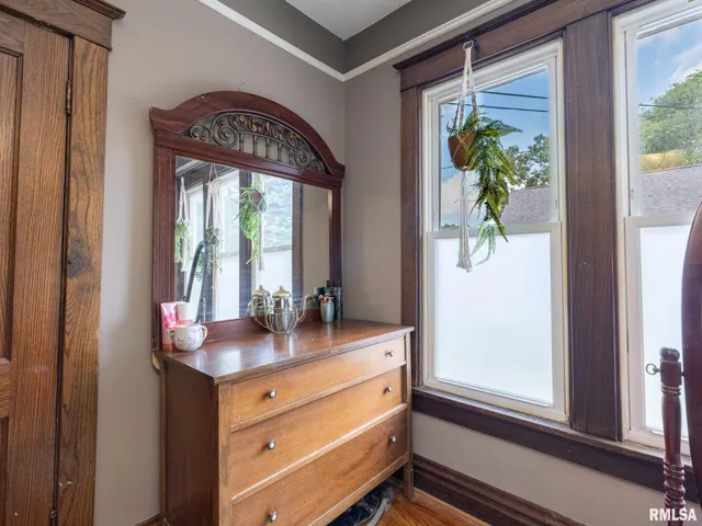 $242,500 | 405 Washington Street, Pekin, IL 61554