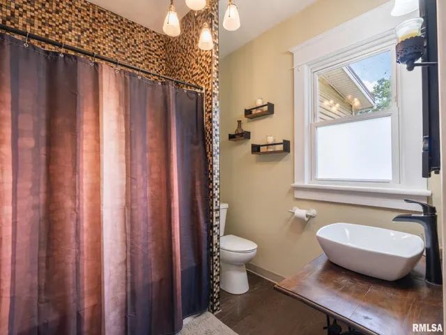 $242,500 | 405 Washington Street, Pekin, IL 61554