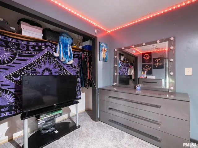 $242,500 | 405 Washington Street, Pekin, IL 61554