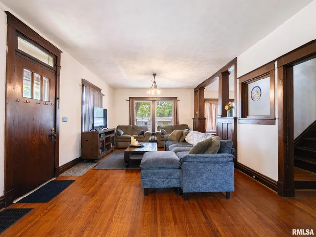 $242,500 | 405 Washington Street, Pekin, IL 61554