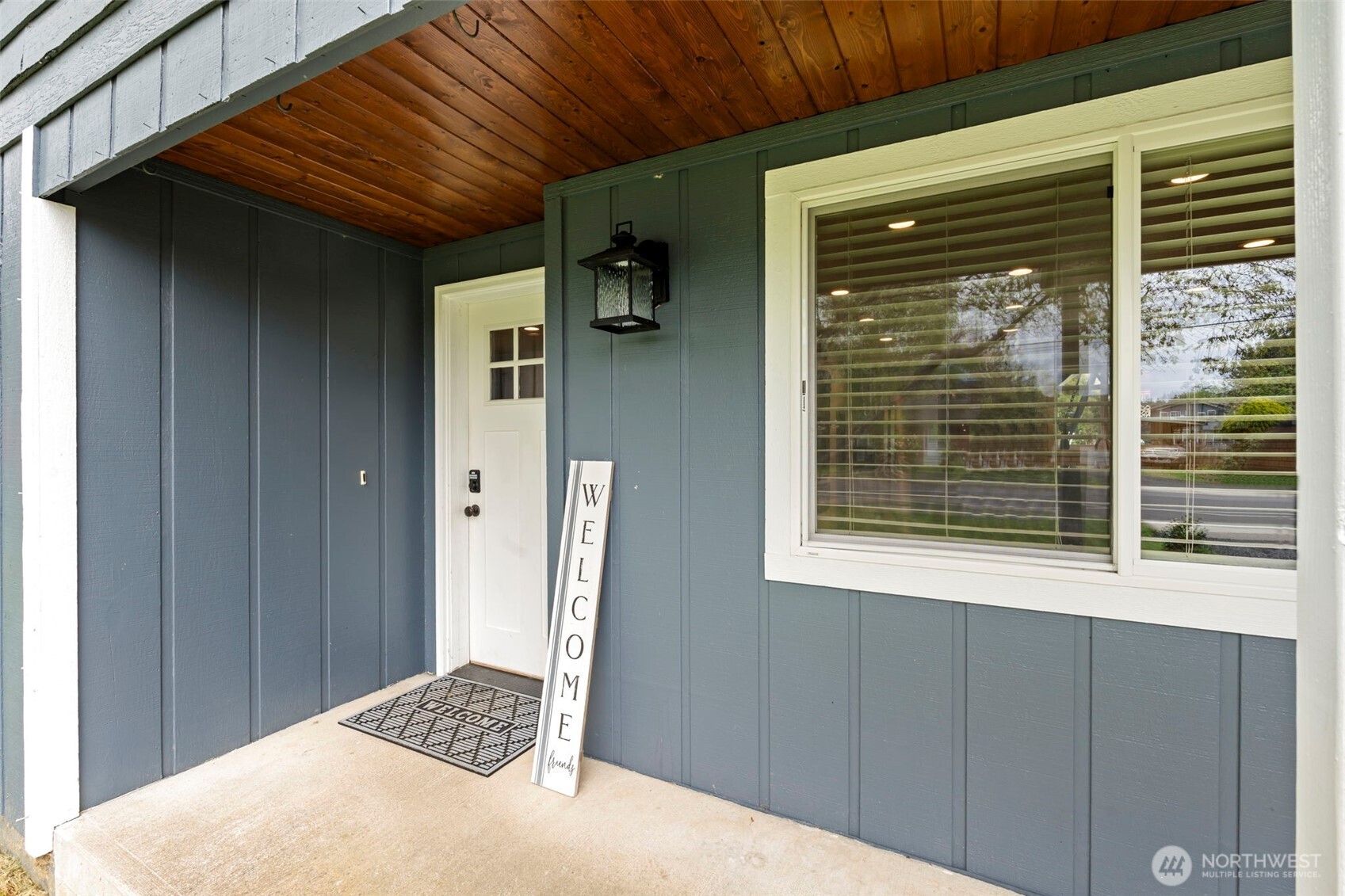 616 North 12th Street Elma, WA 98541 - Photo 2 of 37