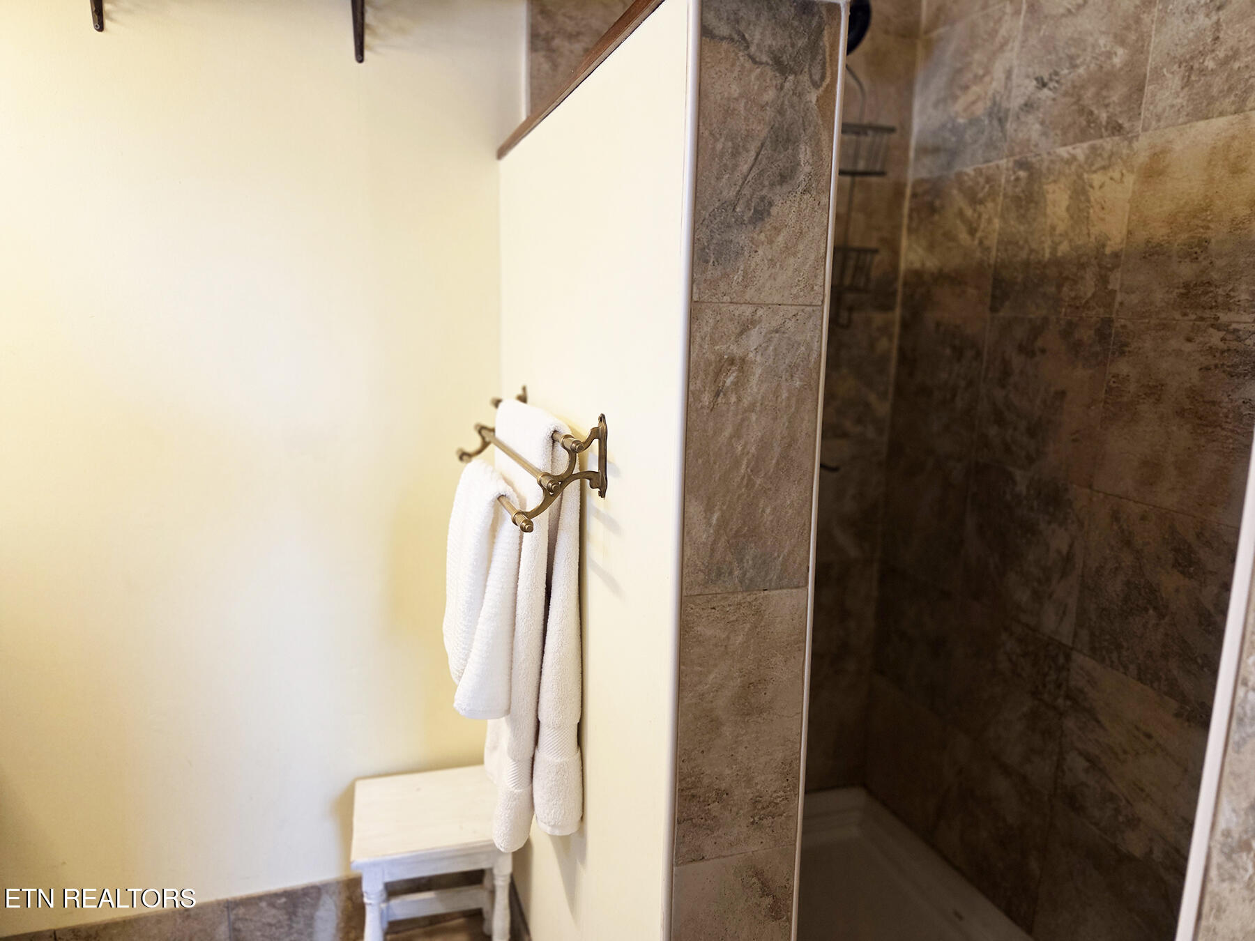 900 Teeters Road Greenback, TN 37742 - Photo 27 of 53 primary ba2