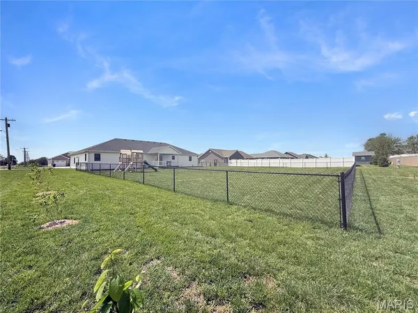 $429,900 | 106 Janet Trail, Palmyra, MO 63461