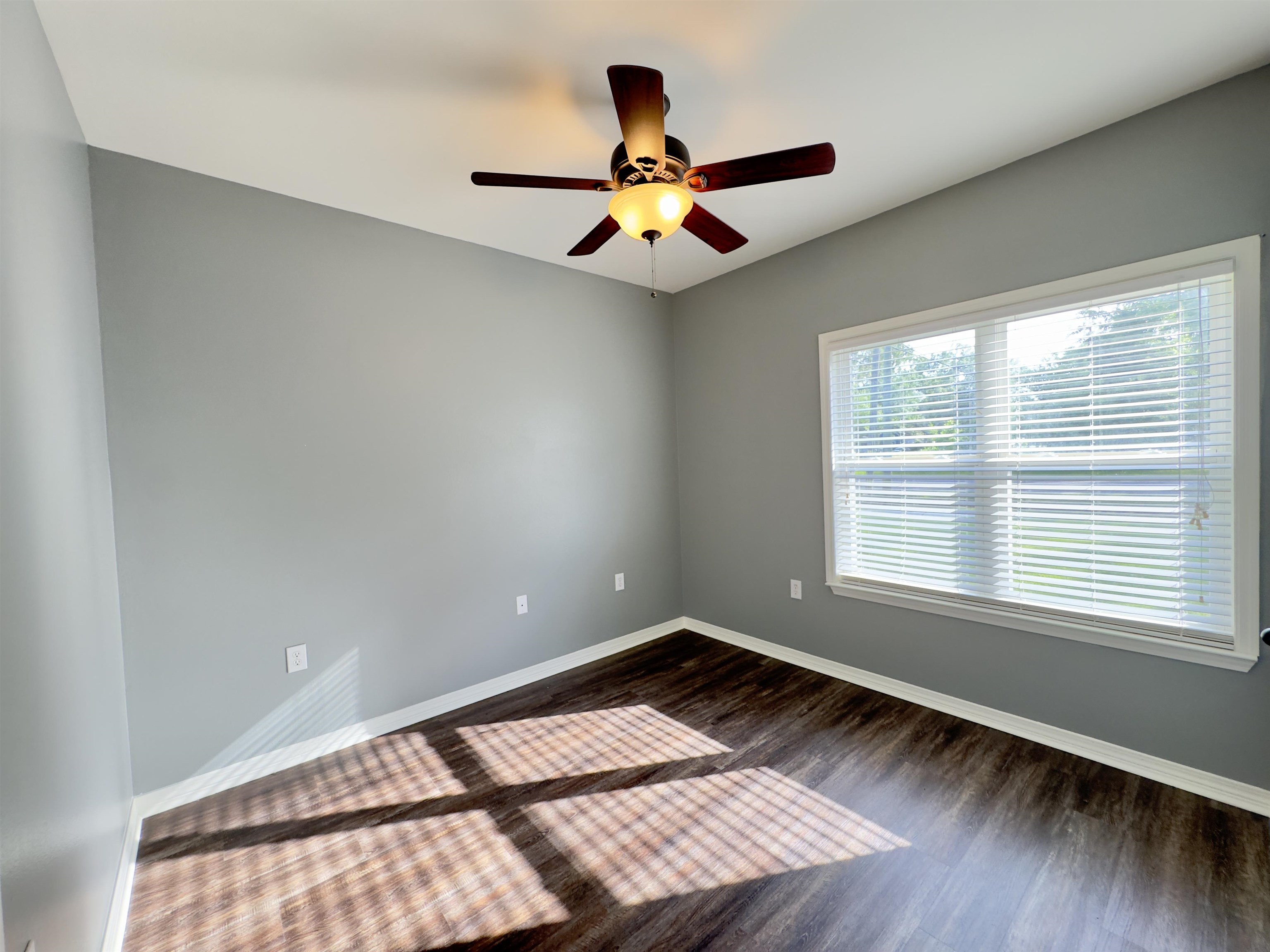 906 North Hoyle Avenue Bay Minette, AL 36507 - Photo 21 of 32 Bedroom w/New Flooring!