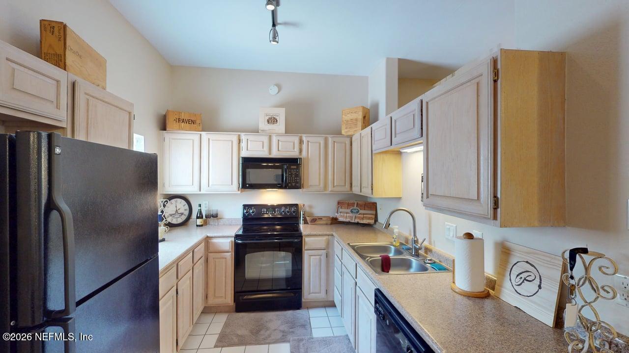 10150 Belle Rive Boulevard, Unit 1404 Jacksonville, FL 32256 - Photo 4 of 18 Bellle-Rive-1404-06242026_181408