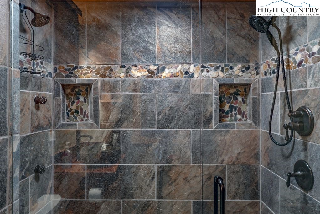 25 Red Oak Road Newland, NC 28657 - Photo 38 of 44