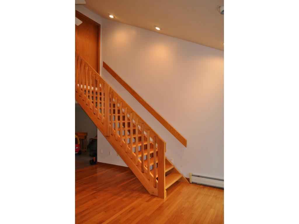 8 Collettes Grove Road Derry, NH 03038 - Photo 25 of 32
