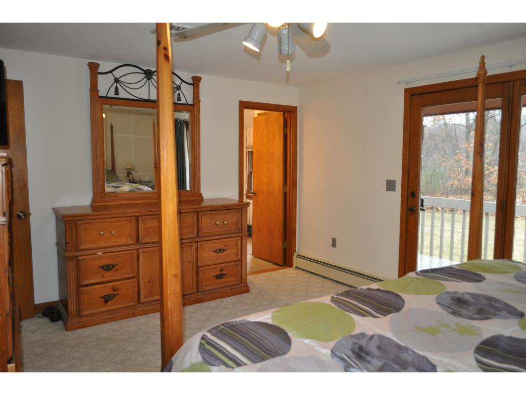 8 Collettes Grove Road Derry, NH 03038 - Photo 27 of 32