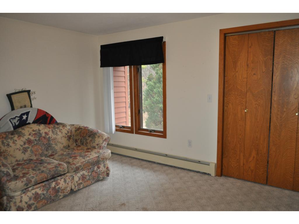 8 Collettes Grove Road Derry, NH 03038 - Photo 30 of 32