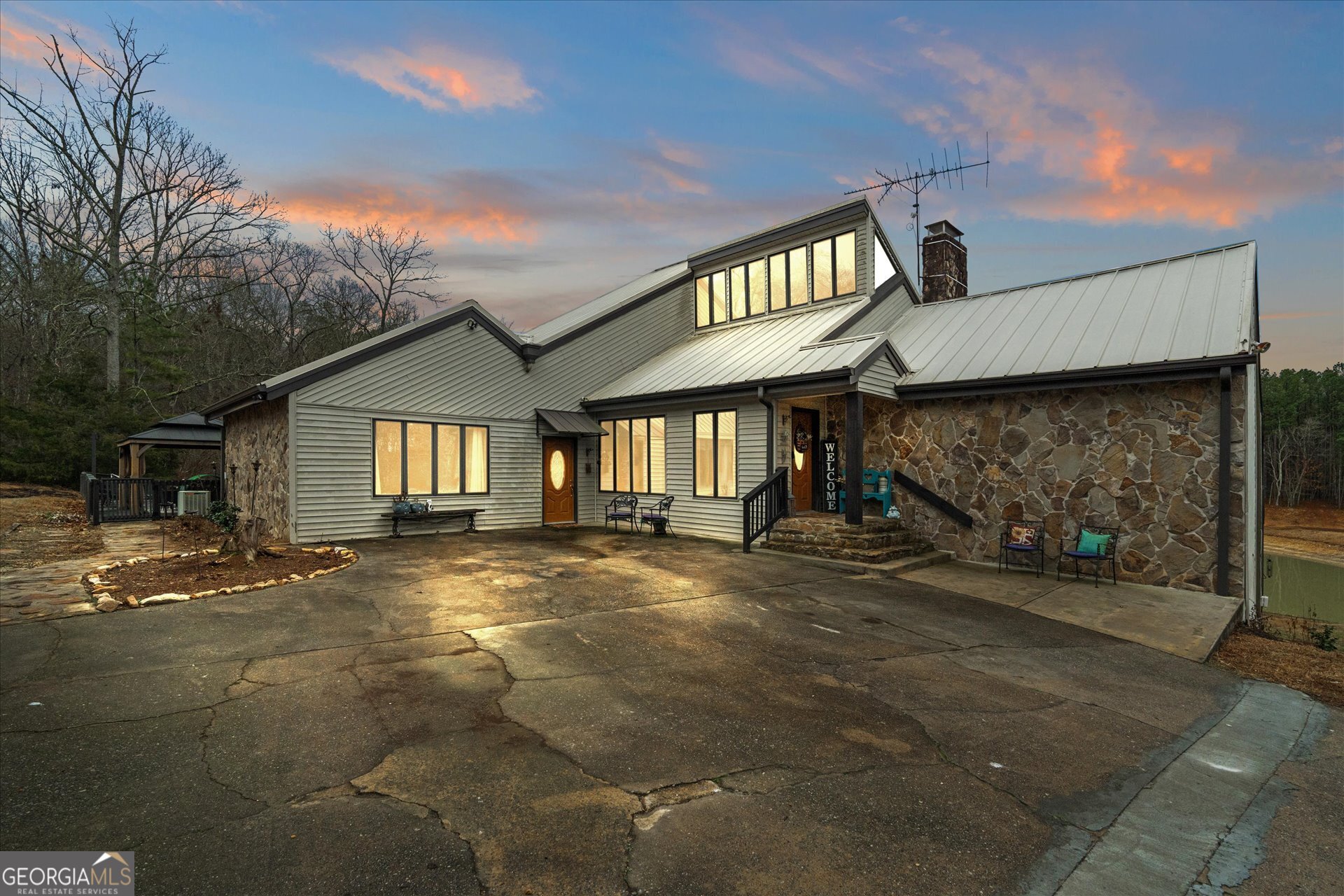 620 Smyrna Church Road Carrollton, GA 30117 - Photo 2 of 68