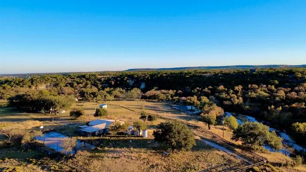 $1,950 | 1134 Buffalo Crk Drive, Evant, TX 76525