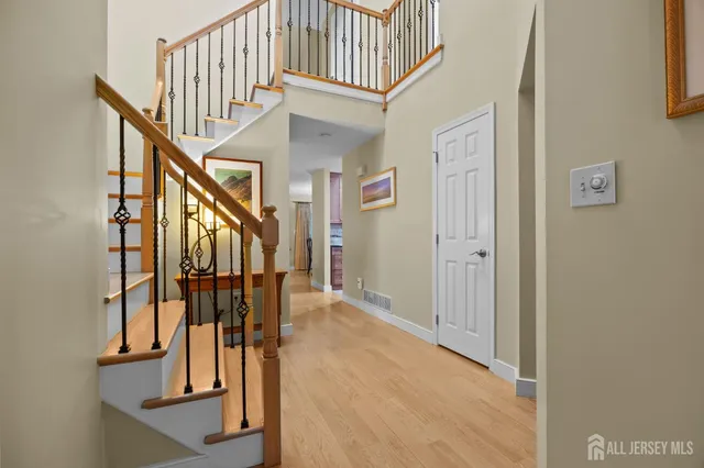 $570,000 | 12 Caraway Court, Princeton, NJ 08540