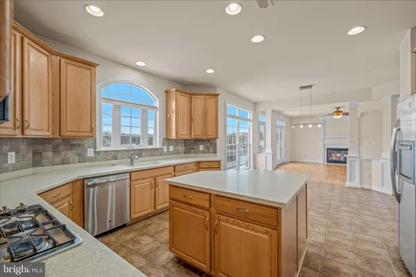 $699,900 | 48 Field Crest Court, Shepherdstown, WV 25443