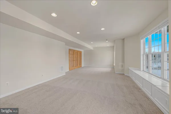$699,900 | 48 Field Crest Court, Shepherdstown, WV 25443