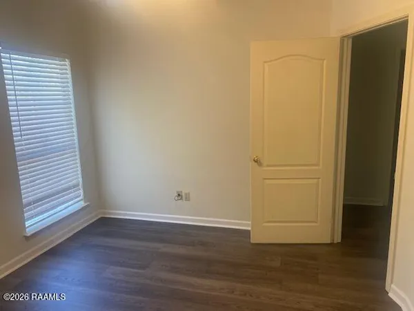 $1,600 | 340 Meadow Crossing Drive, Baton Rouge, LA 70820