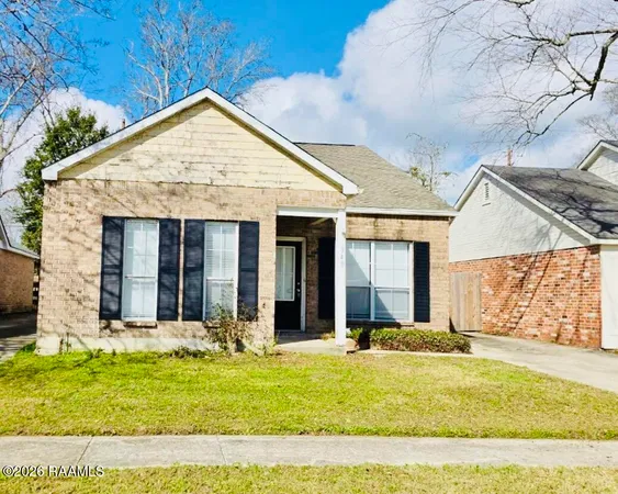$1,600 | 340 Meadow Crossing Drive, Baton Rouge, LA 70820