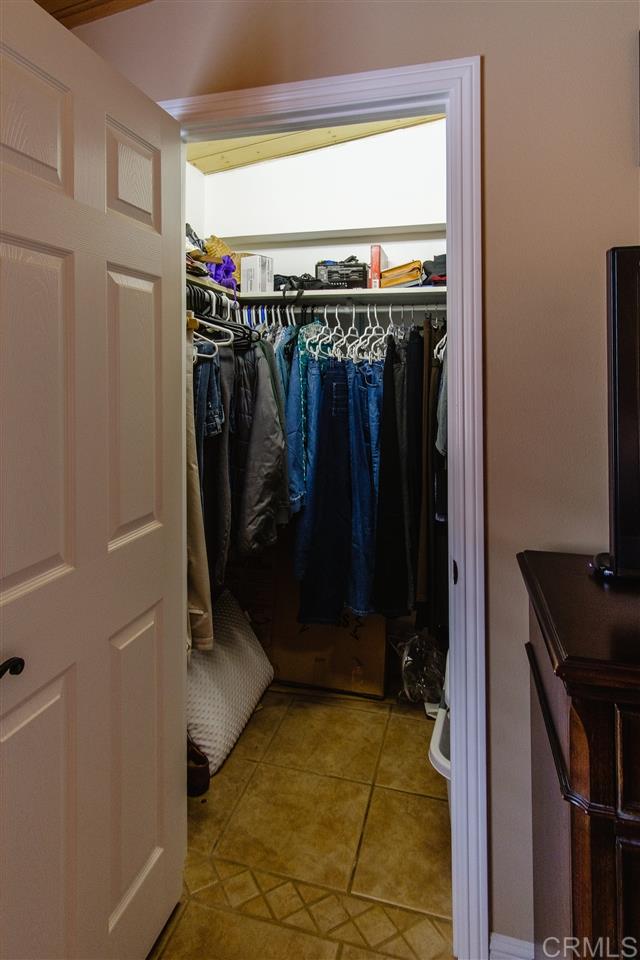 3230 Vía Almonte Fallbrook, CA 92028 - Photo 13 of 25 Gallery Image 13