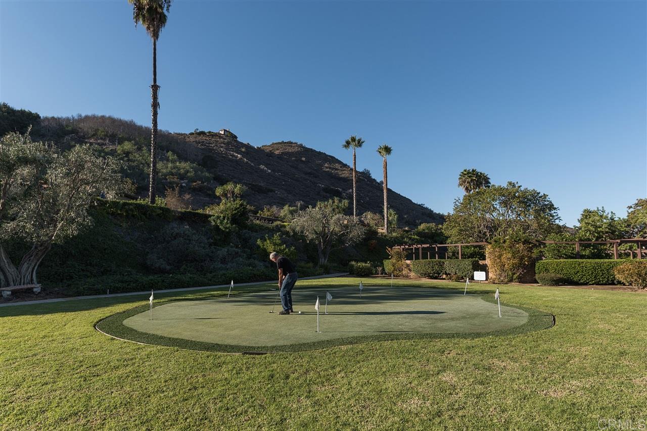 3230 Vía Almonte Fallbrook, CA 92028 - Photo 22 of 25 Gallery Image 22