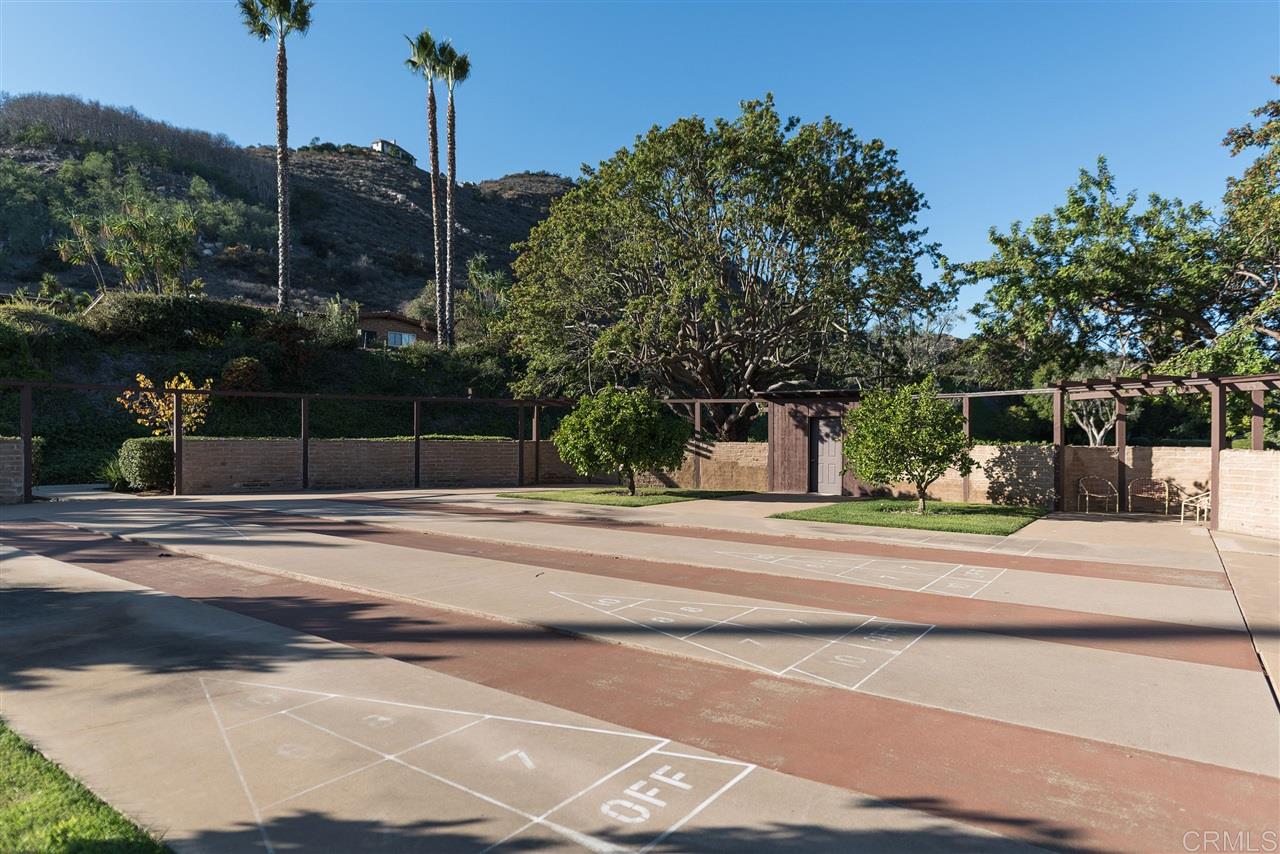 3230 Vía Almonte Fallbrook, CA 92028 - Photo 23 of 25 Gallery Image 23