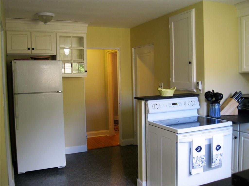 142 Clinton Street Portland, ME 04103 - Photo 9 of 34 Photo