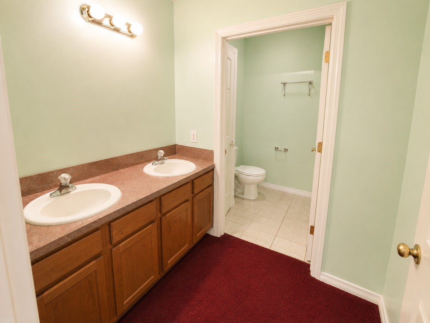 1801 Coe Road Pinehurst, TX 77362 - Photo 10 of 16