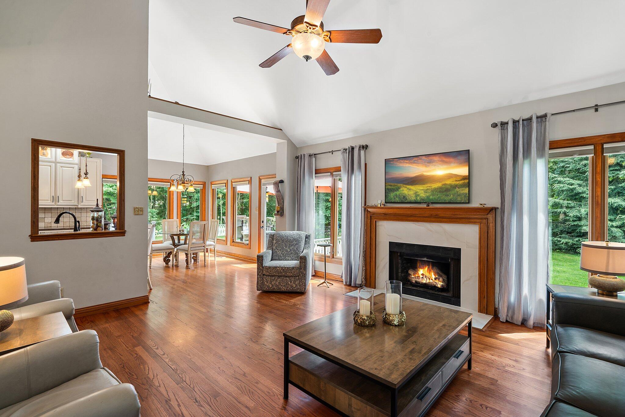 9064 North Deer Field Lane Demotte, IN 46310 - Photo 11 of 42 2048x1365