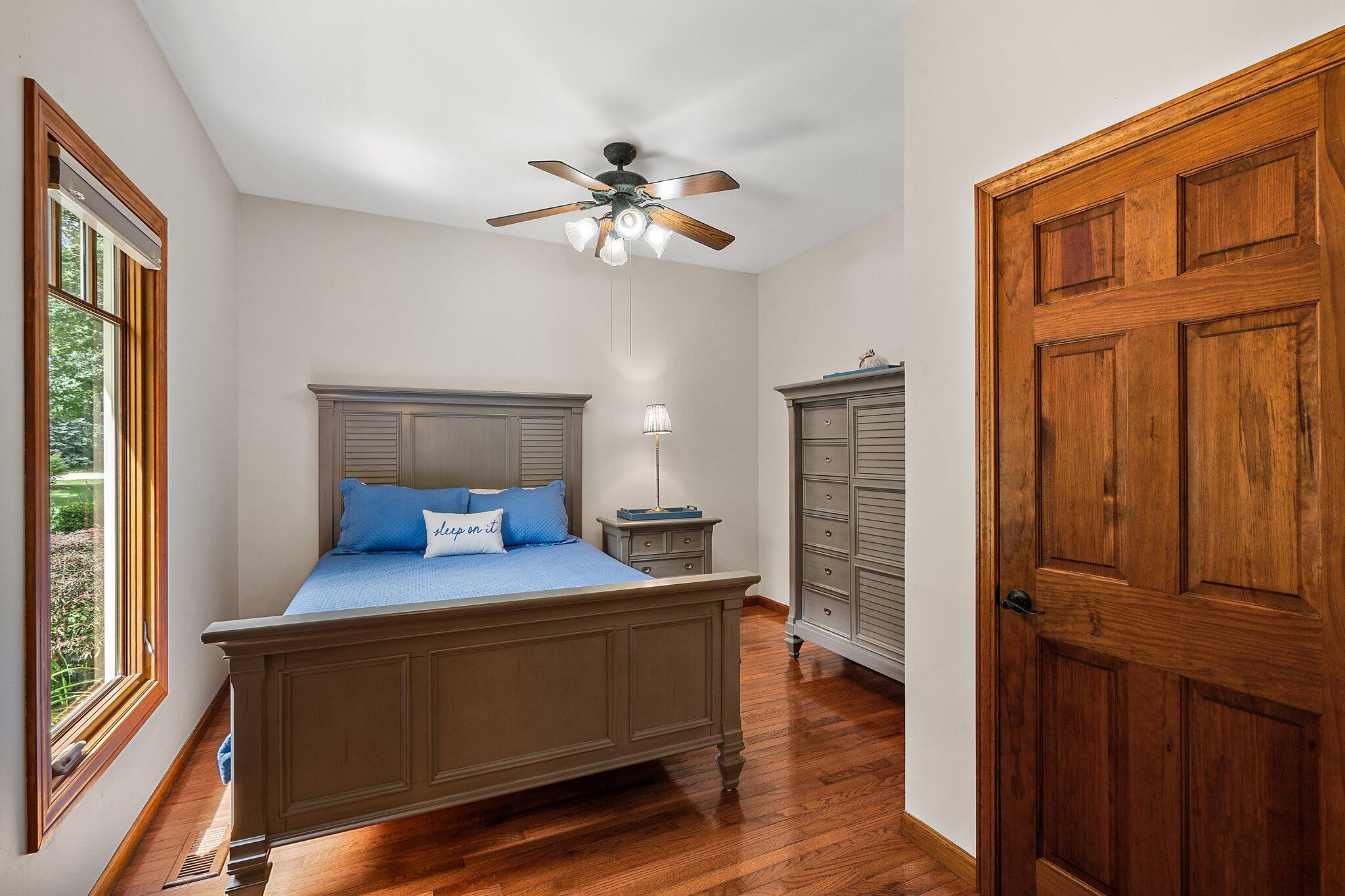 9064 North Deer Field Lane Demotte, IN 46310 - Photo 23 of 42 2048x1365