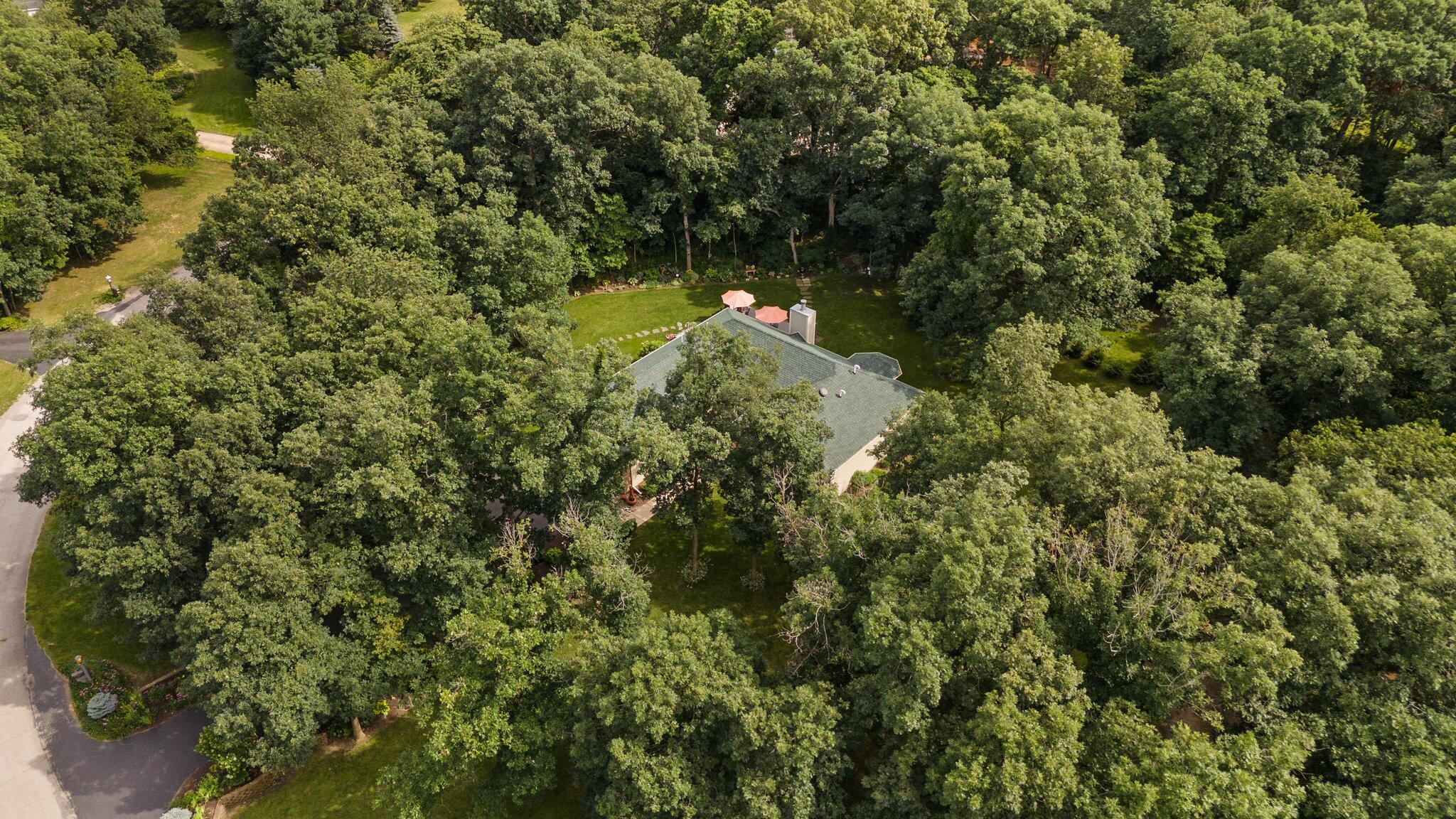 9064 North Deer Field Lane Demotte, IN 46310 - Photo 35 of 42 2048x1152