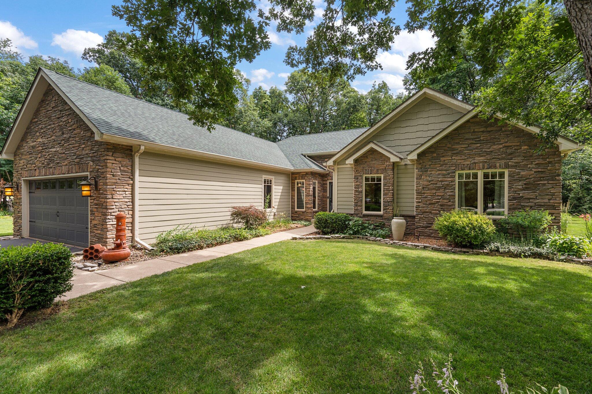 9064 North Deer Field Lane Demotte, IN 46310 - Photo 5 of 42 2048x1365