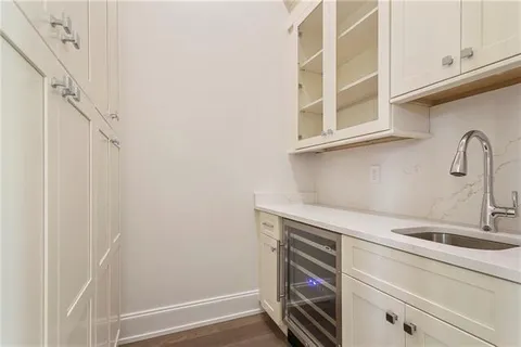 $1,369,000 | 15 Oak Hills Lane, New Orleans, LA 70131