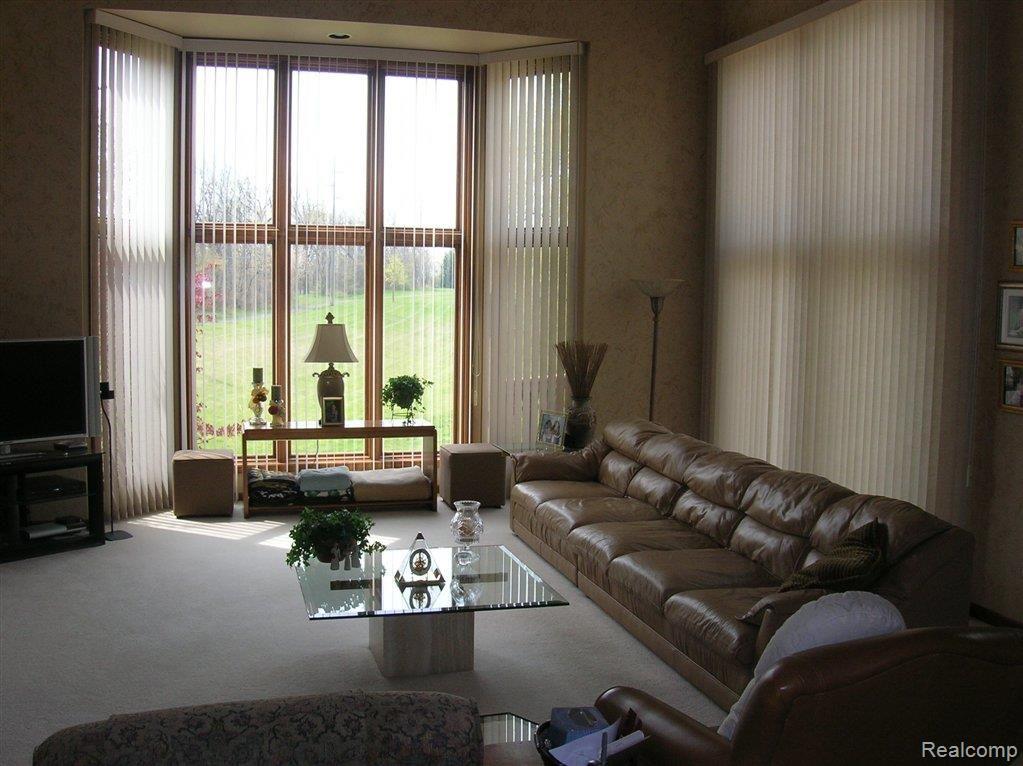 5970 Murfield Drive Rochester, MI 48306 - Photo 10 of 25 Great Room