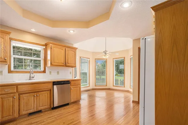 $289,990 | 1710 Clear Creek Drive, Kearney, MO 64060