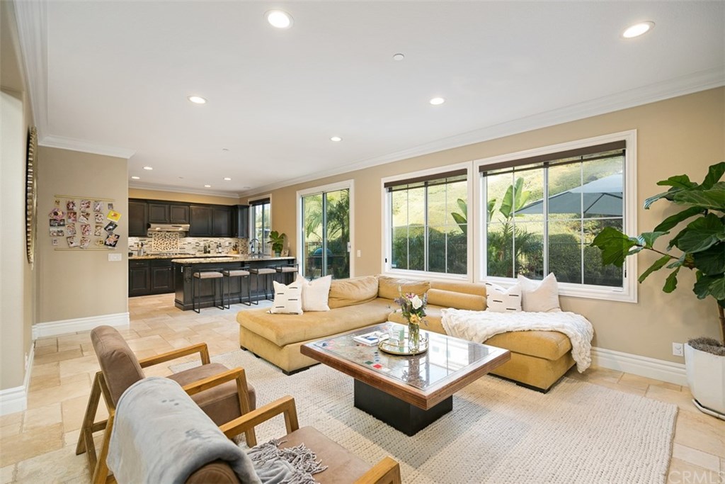 32732 Camaron Dana Point, CA 92629 - Photo 9 of 25