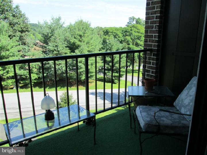 2 C Fairway Road Reading, PA 19607 - Photo 4 of 16 Gallery Image 4