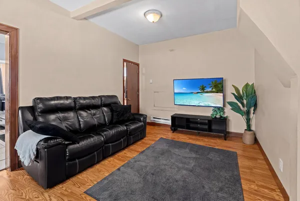 $475,000 | 485 Belvidere Street East, St. Paul, MN 55107