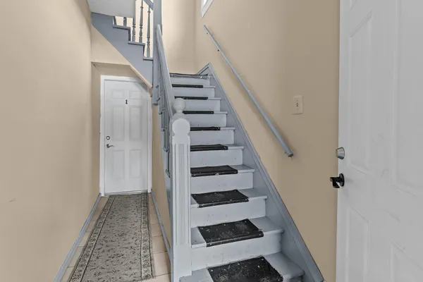 $475,000 | 485 Belvidere Street East, St. Paul, MN 55107