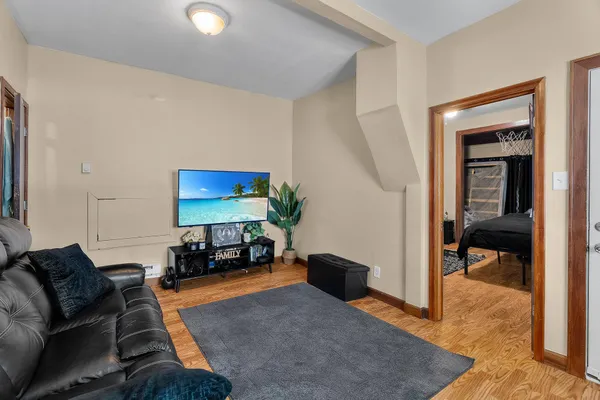 $475,000 | 485 Belvidere Street East, St. Paul, MN 55107