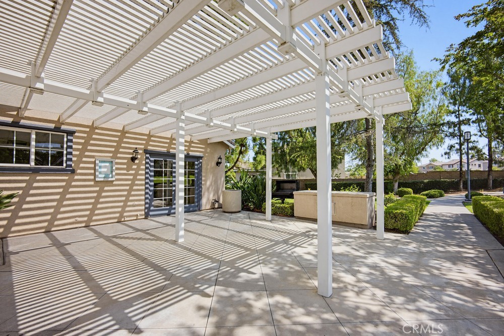 1747 Palermo Drive Riverside, CA 92507 - Photo 28 of 30 a view of a chairs and table in the patio