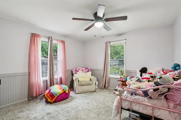 $250,000 | 426 West Lake Street, Krum, TX 76249