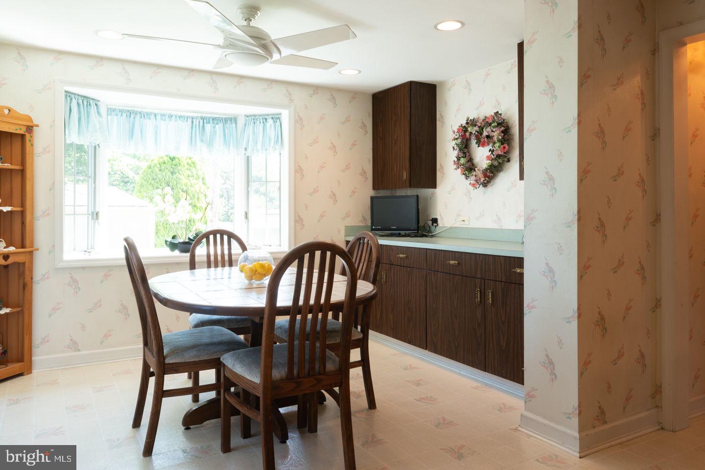 629 Dutton Circle Springfield, PA 19064 - Photo 11 of 30 Gallery Image 11