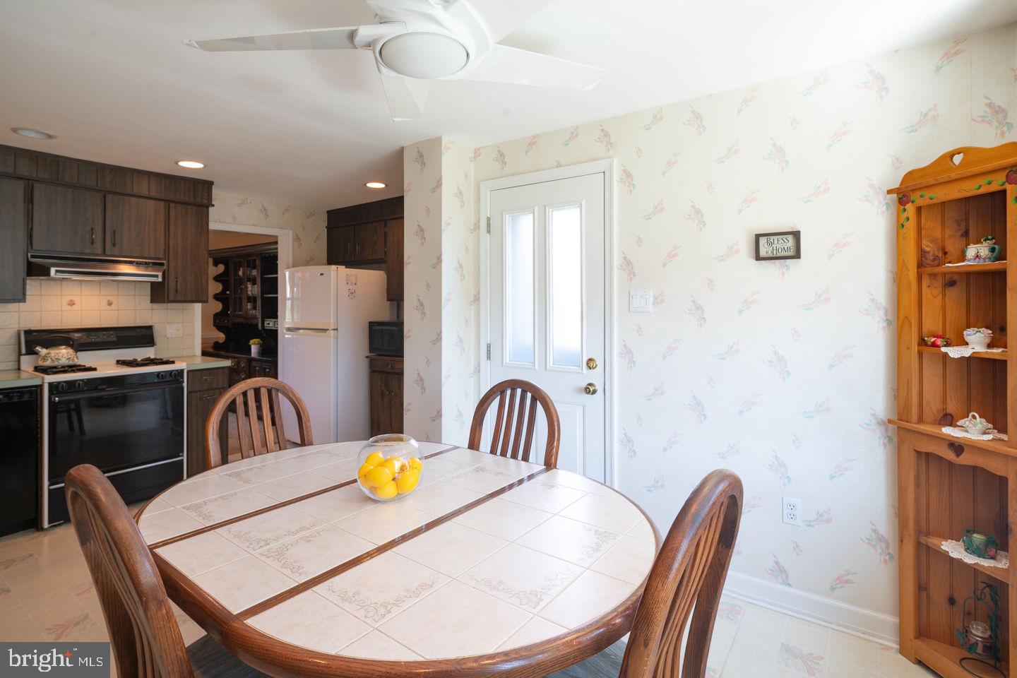 629 Dutton Circle Springfield, PA 19064 - Photo 13 of 30 Gallery Image 13