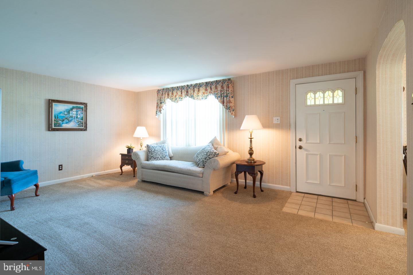 629 Dutton Circle Springfield, PA 19064 - Photo 5 of 30 Gallery Image 5