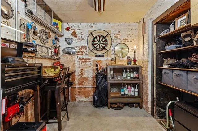 a view of a storage & utility room