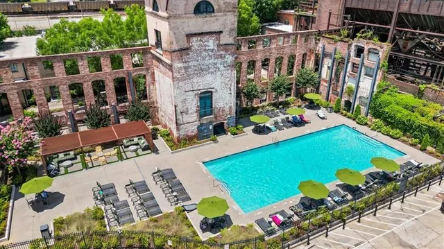 a view of a multi story building