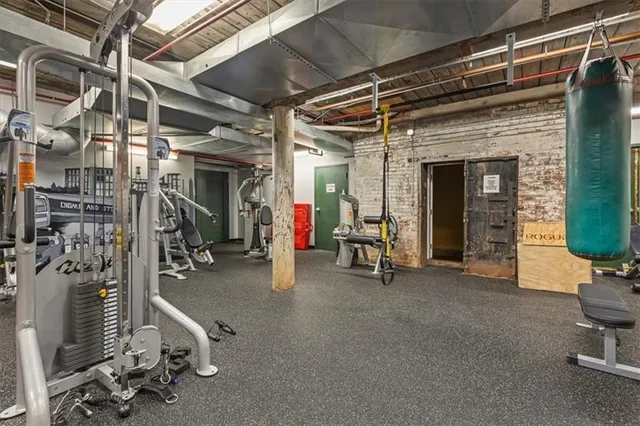 a picture of city view