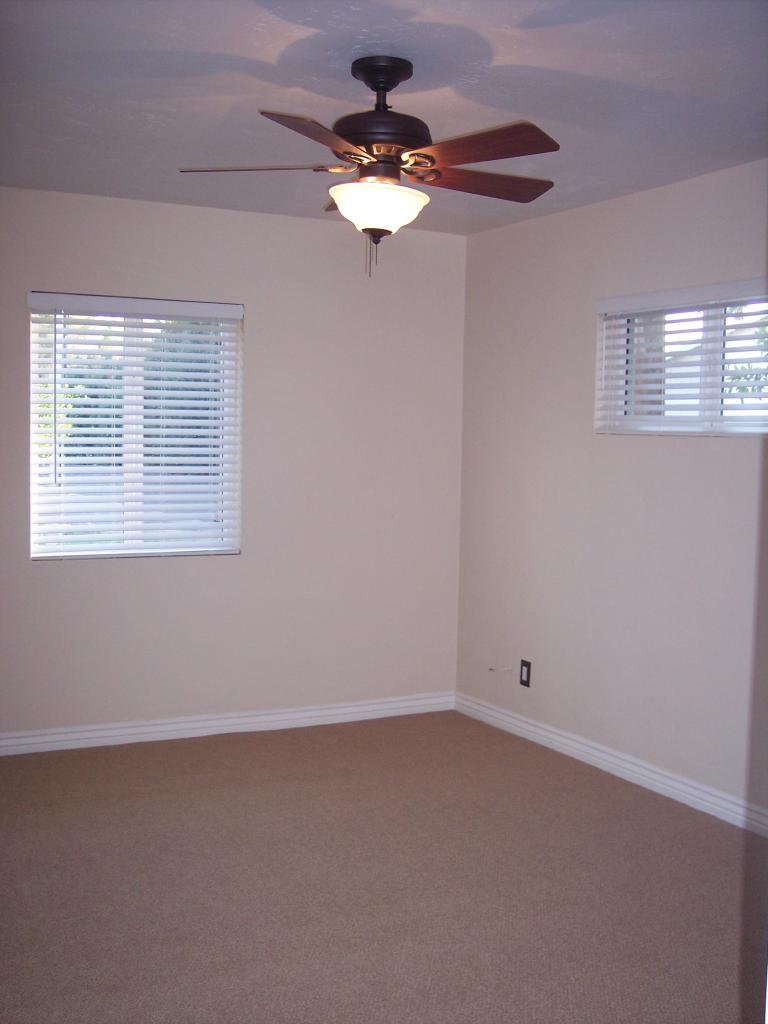804 East Lawrence Road Phoenix, AZ 85014 - Photo 5 of 11 Bedroom