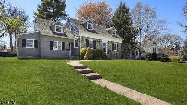 $749,000 | 22 Helen Street, Fanwood, NJ 07023