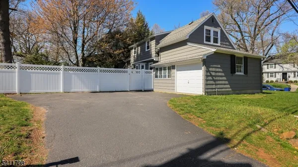 $749,000 | 22 Helen Street, Fanwood, NJ 07023