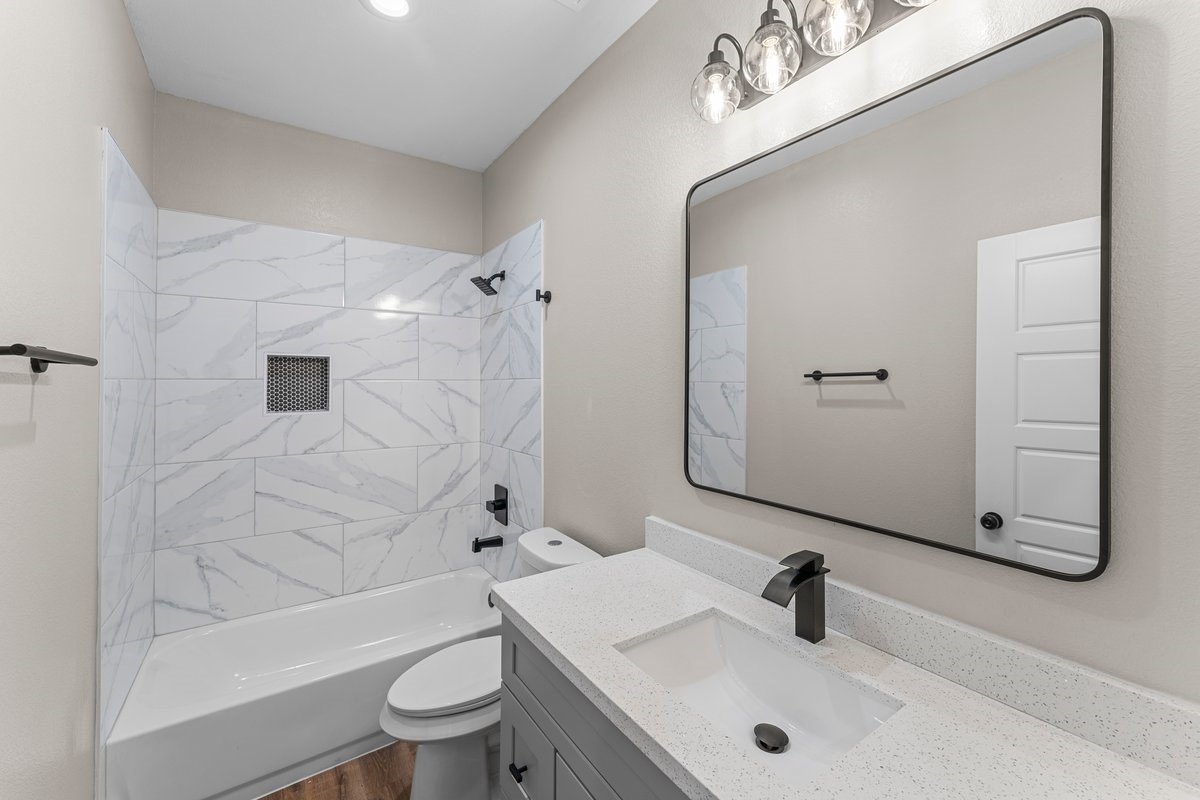 402 West Stewart Street, Unit A Willis, TX 77378 - Photo 3 of 14